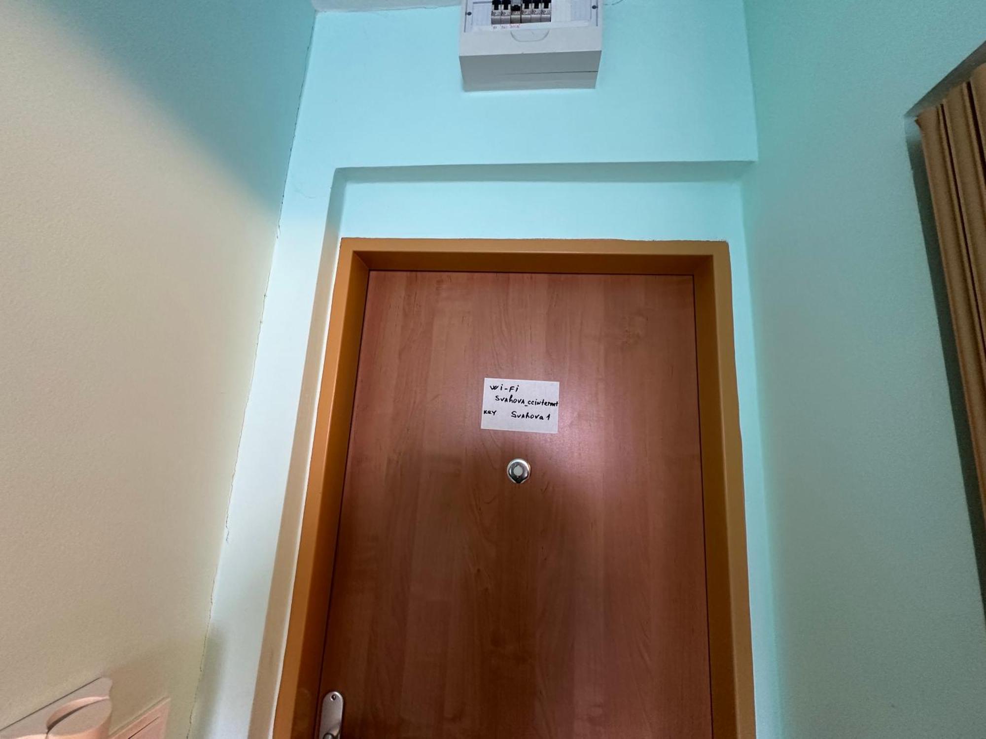 Loft Apartment Svahova 6 カルロヴィ・ヴァリ エクステリア 写真